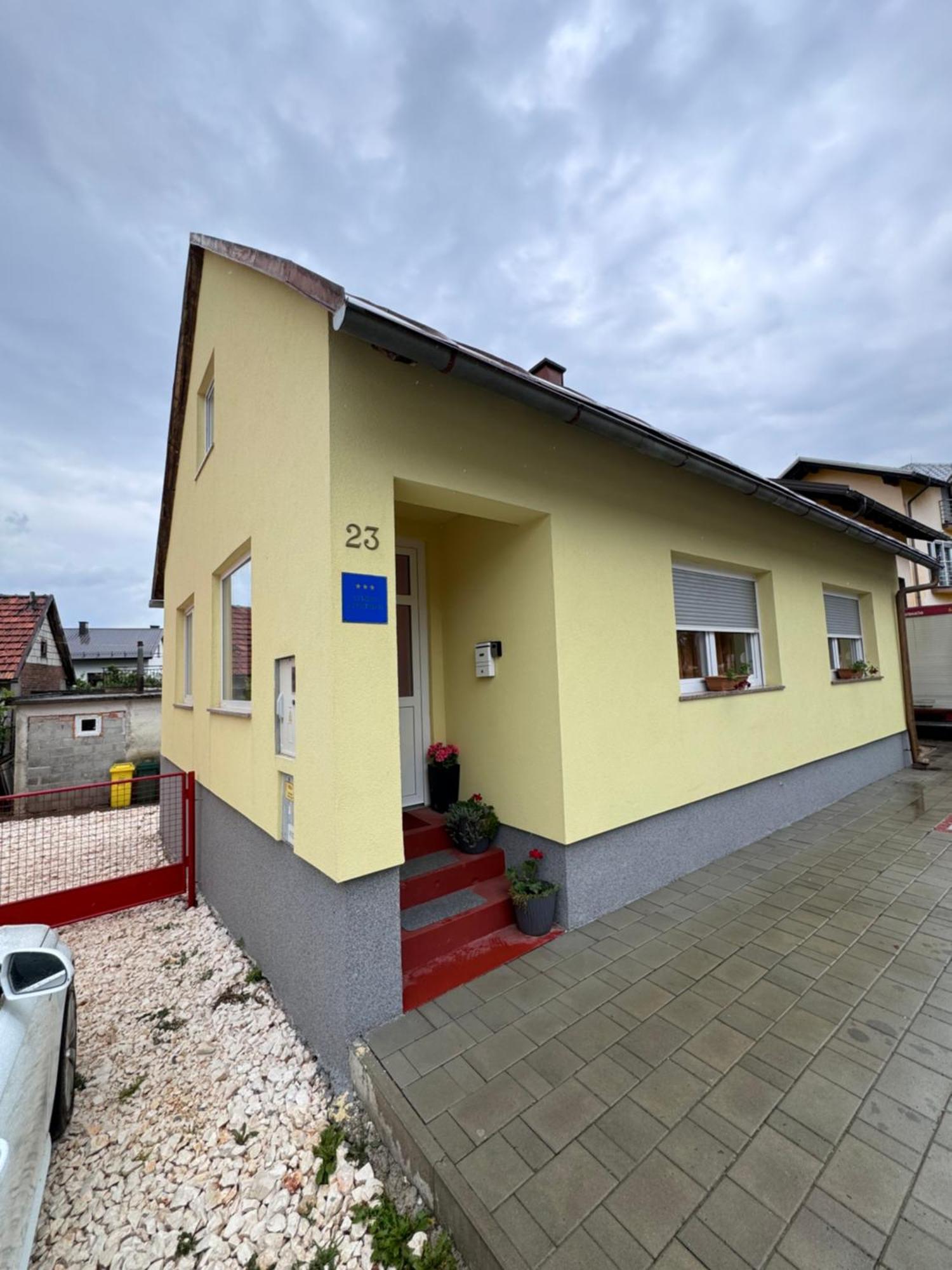 Apartman Josip Gospic Exterior photo