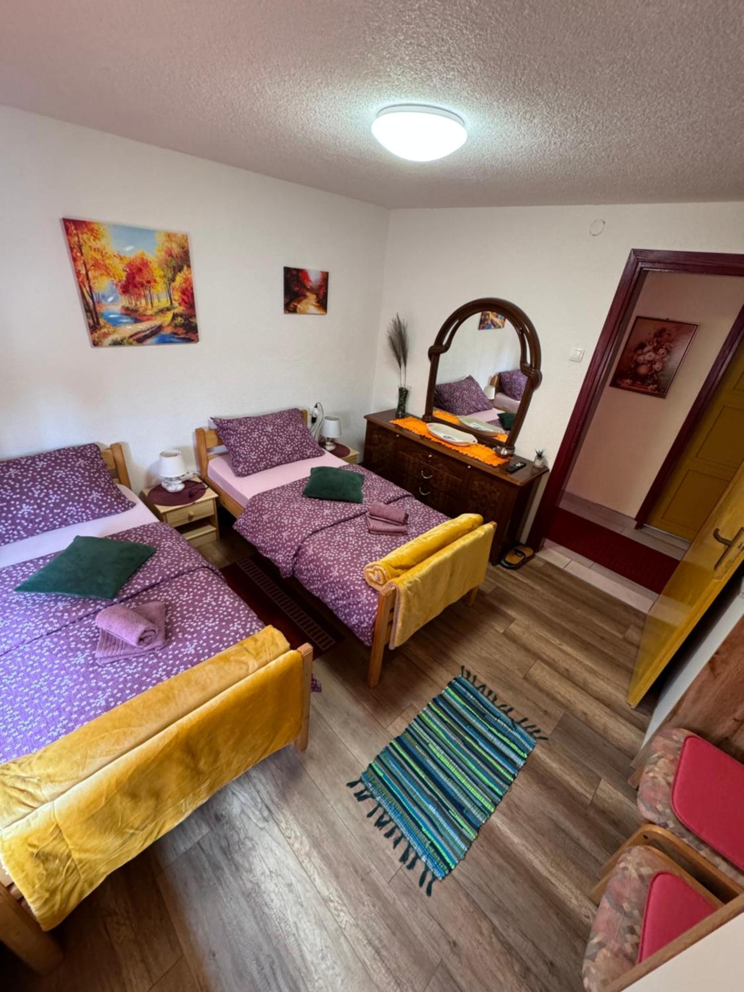 Apartman Josip Gospic Exterior photo