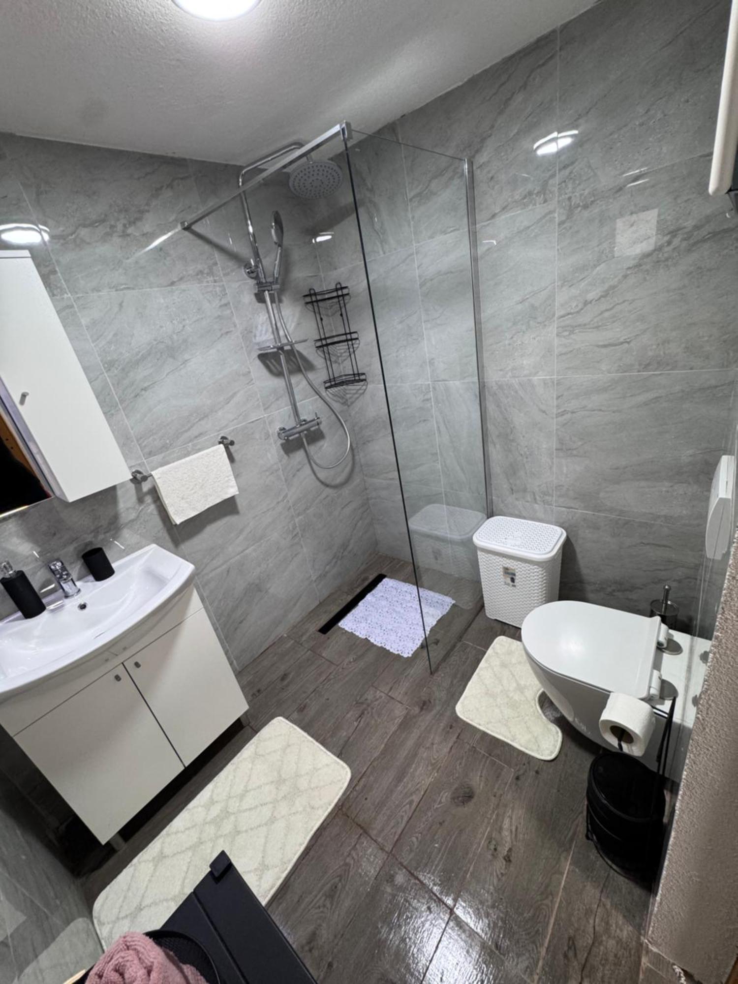 Apartman Josip Gospic Exterior photo