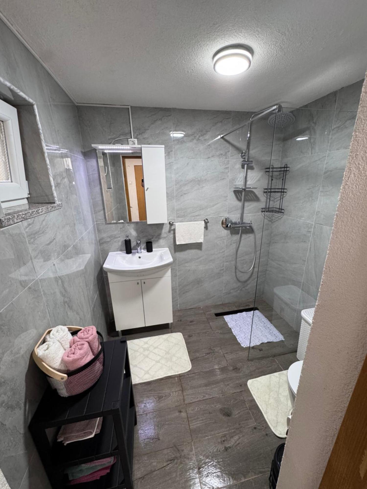 Apartman Josip Gospic Exterior photo