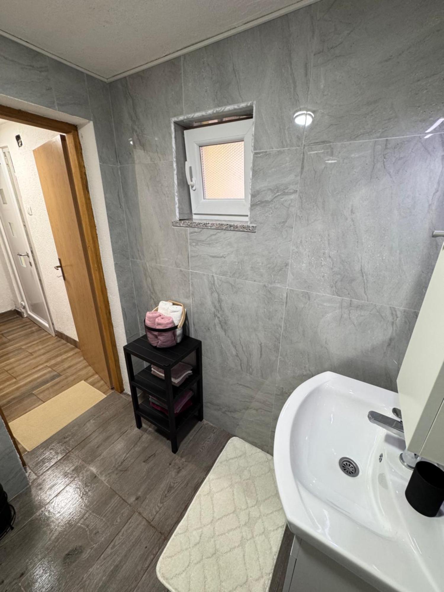 Apartman Josip Gospic Exterior photo