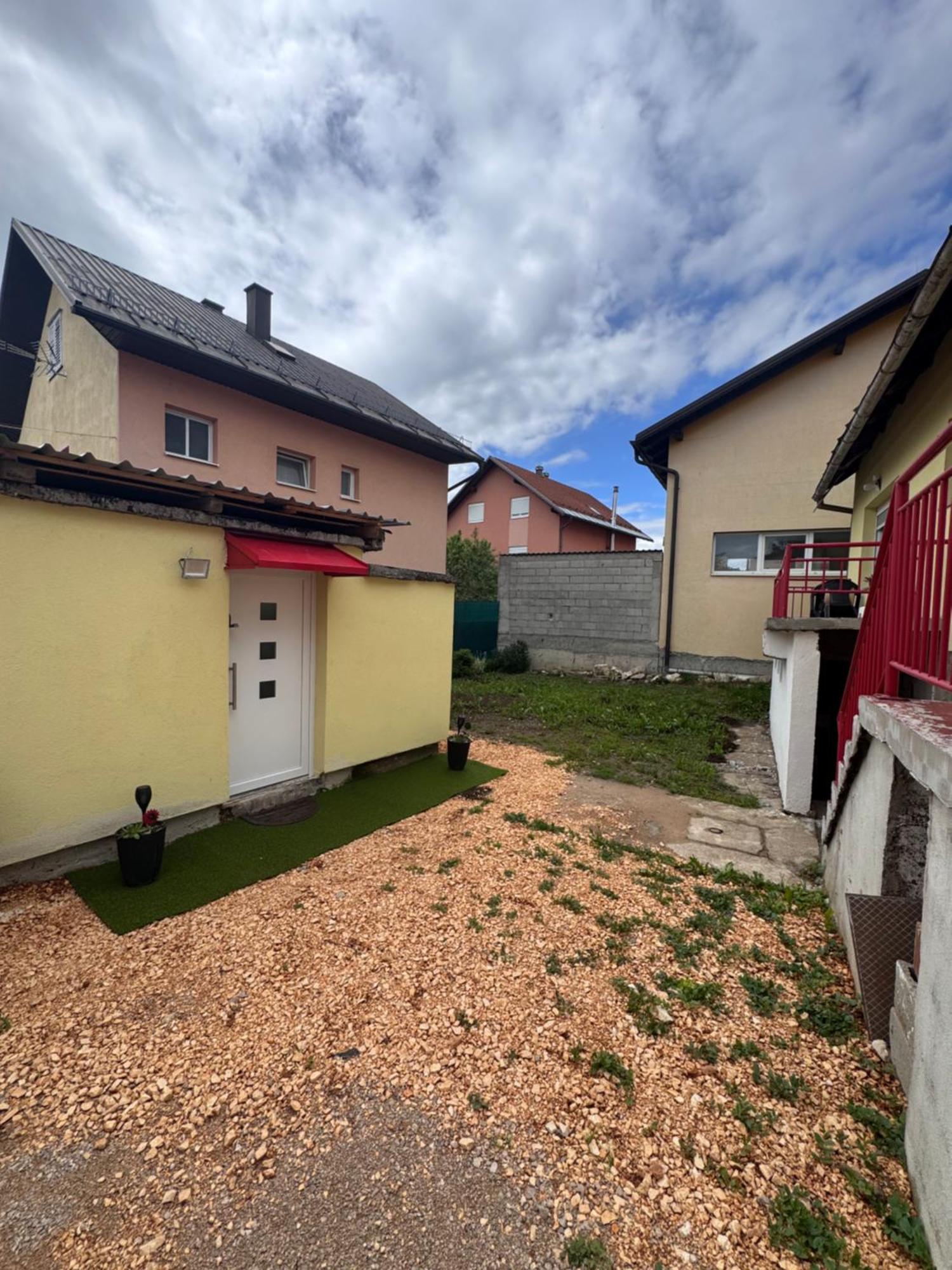 Apartman Josip Gospic Exterior photo