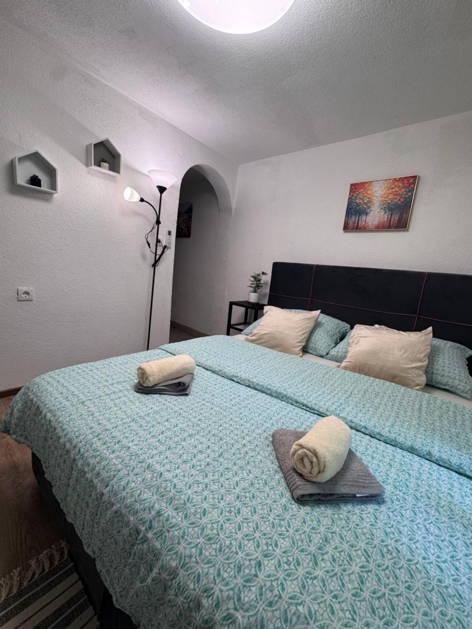 Apartman Josip Gospic Exterior photo